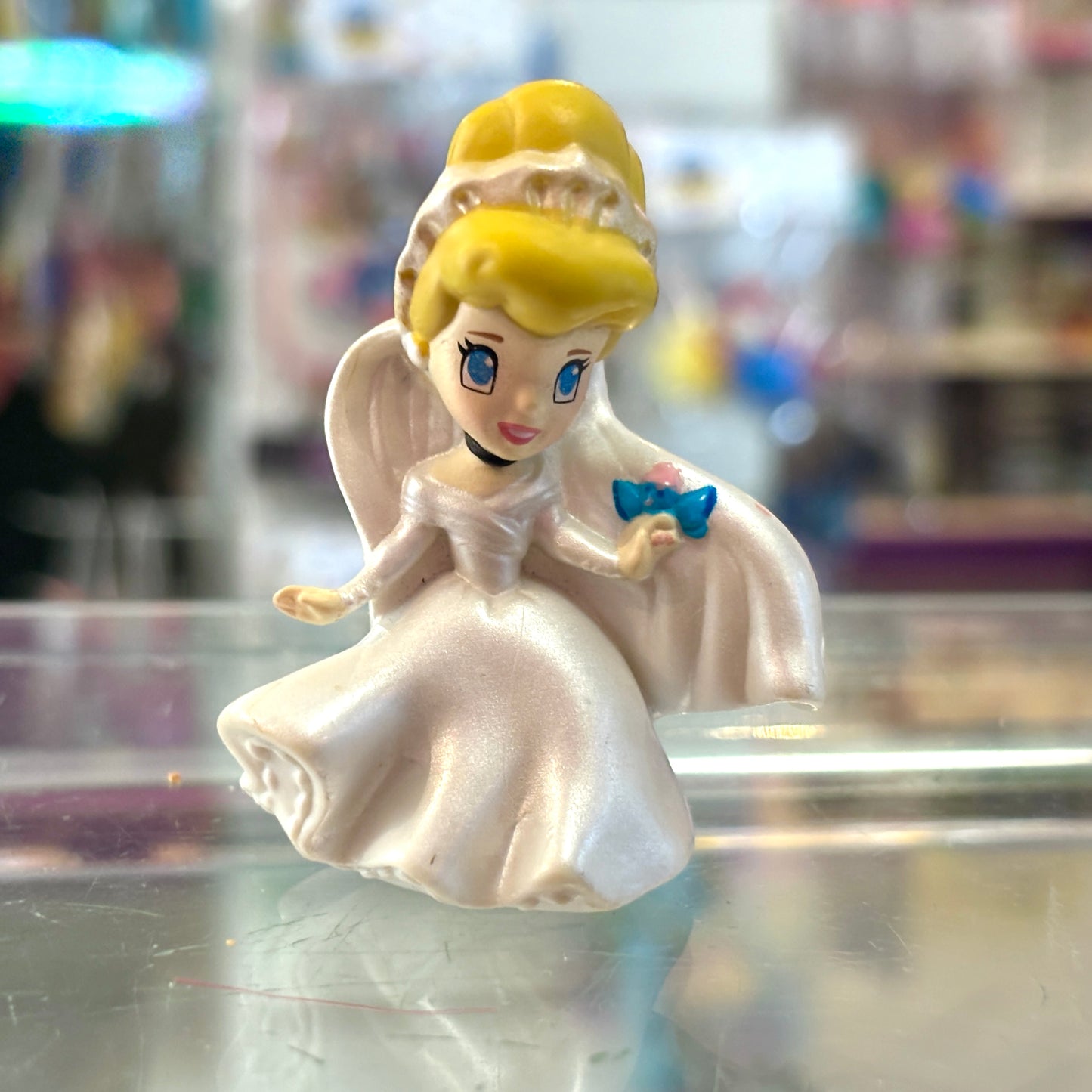 Disney Princess: Zizzlingers - Cinderella in Wedding Dress PVC Figure (2006)