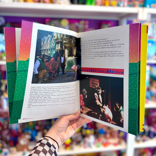 Babe: Pig in the City Book (Danish, 1998) - PopCultGang