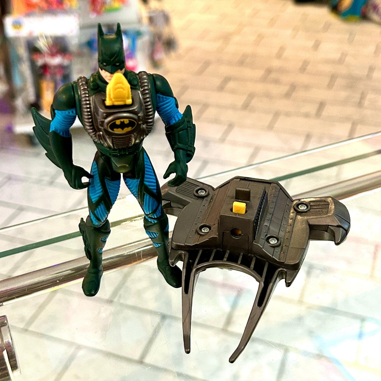 Batman: - Batman Forever: Manta Ray Batman (1995) - PopCultGang