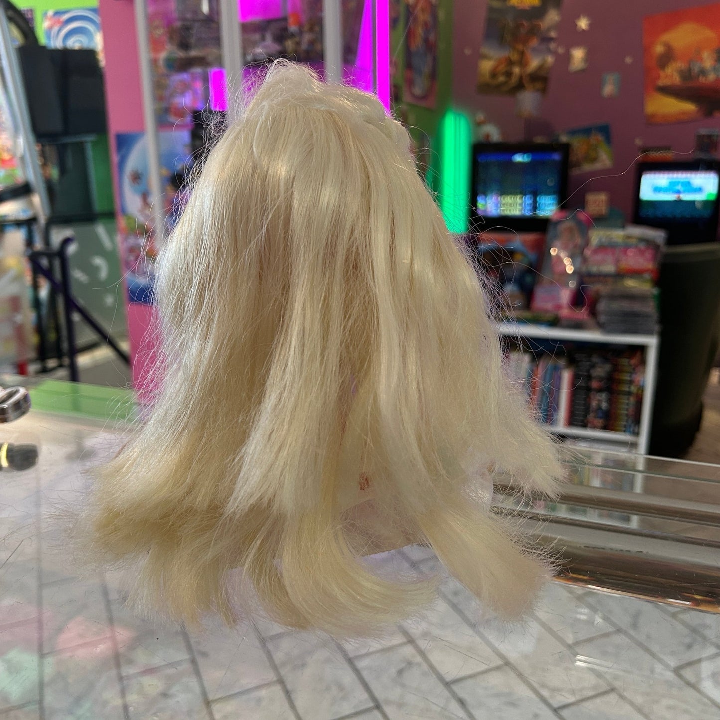 Beauty Make - Up Doll head (Barbie - like, 90s) - PopCultGang
