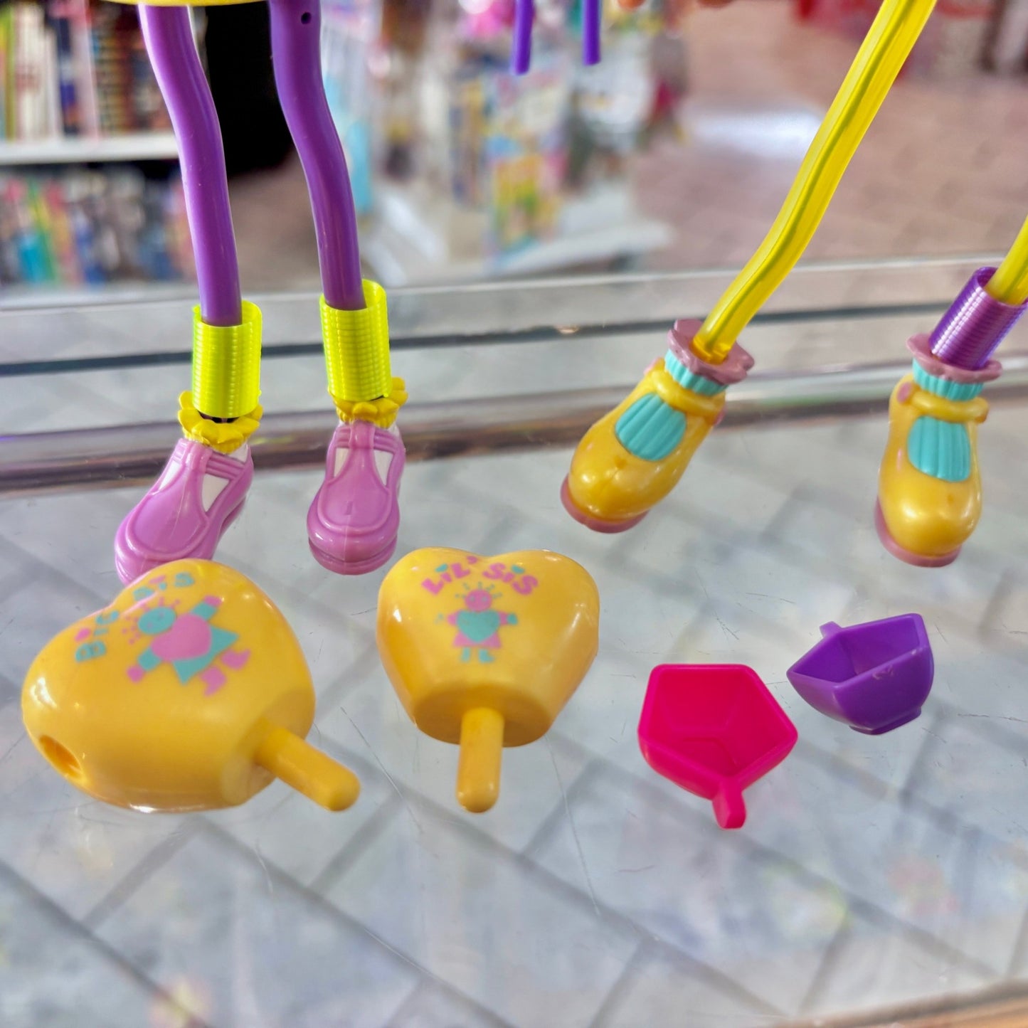 Betty Spaghetty: My Little Sis Tea Party - Emily and Hannah (2000s) - PopCultGang