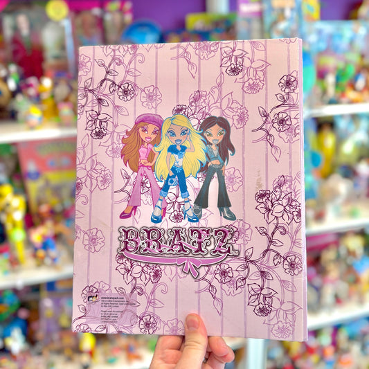 Bratz: Cloe, Jade, Yasmin Y2K Ringerbinder (2000s) - PopCultGang