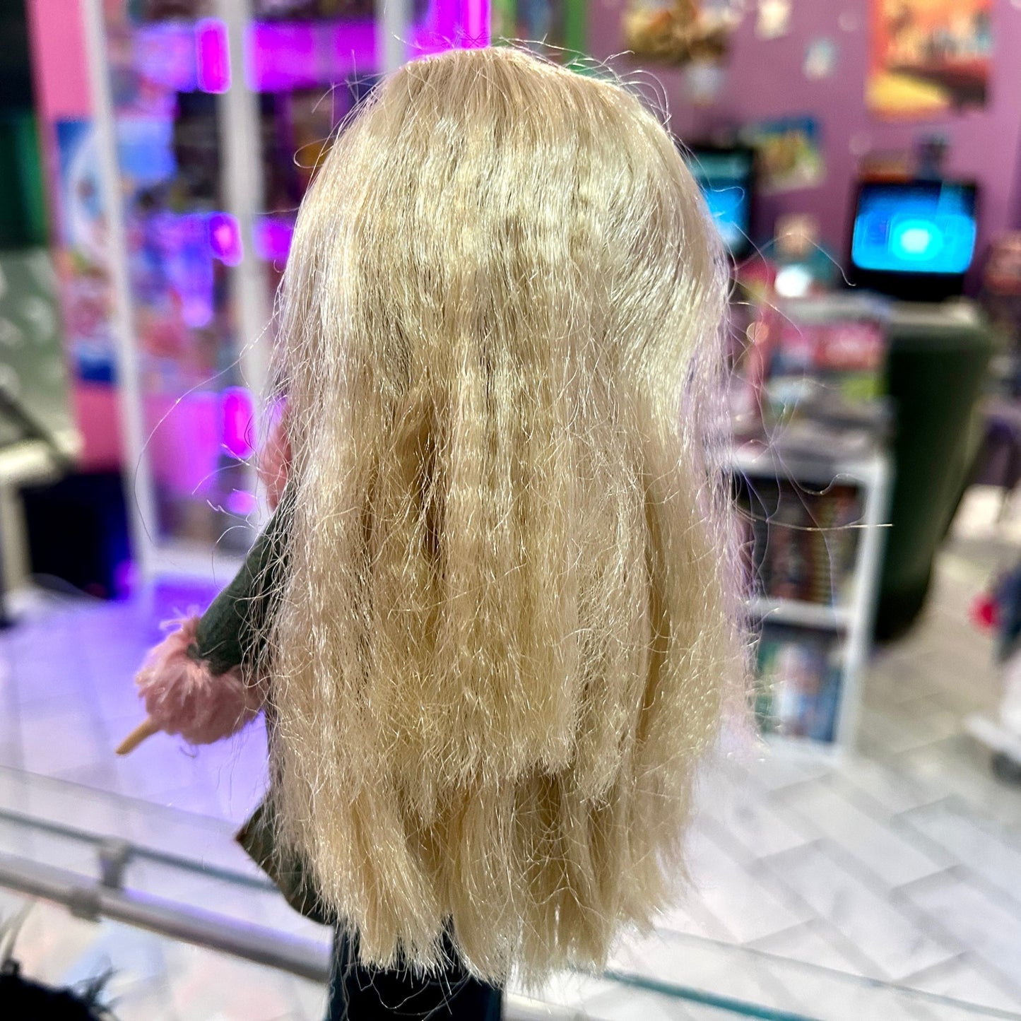 Bratz: Funk N Glow Cloe (2002) - PopCultGang