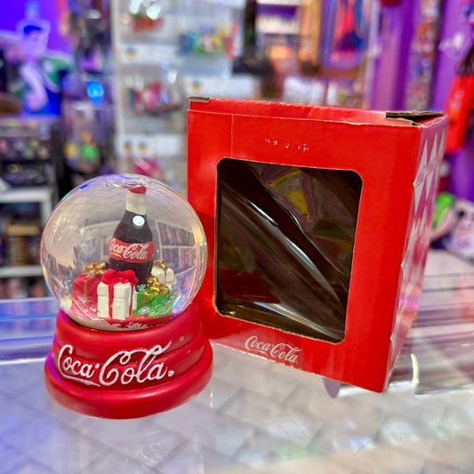 Coca Cola Snowglobe (2000s) - PopCultGang