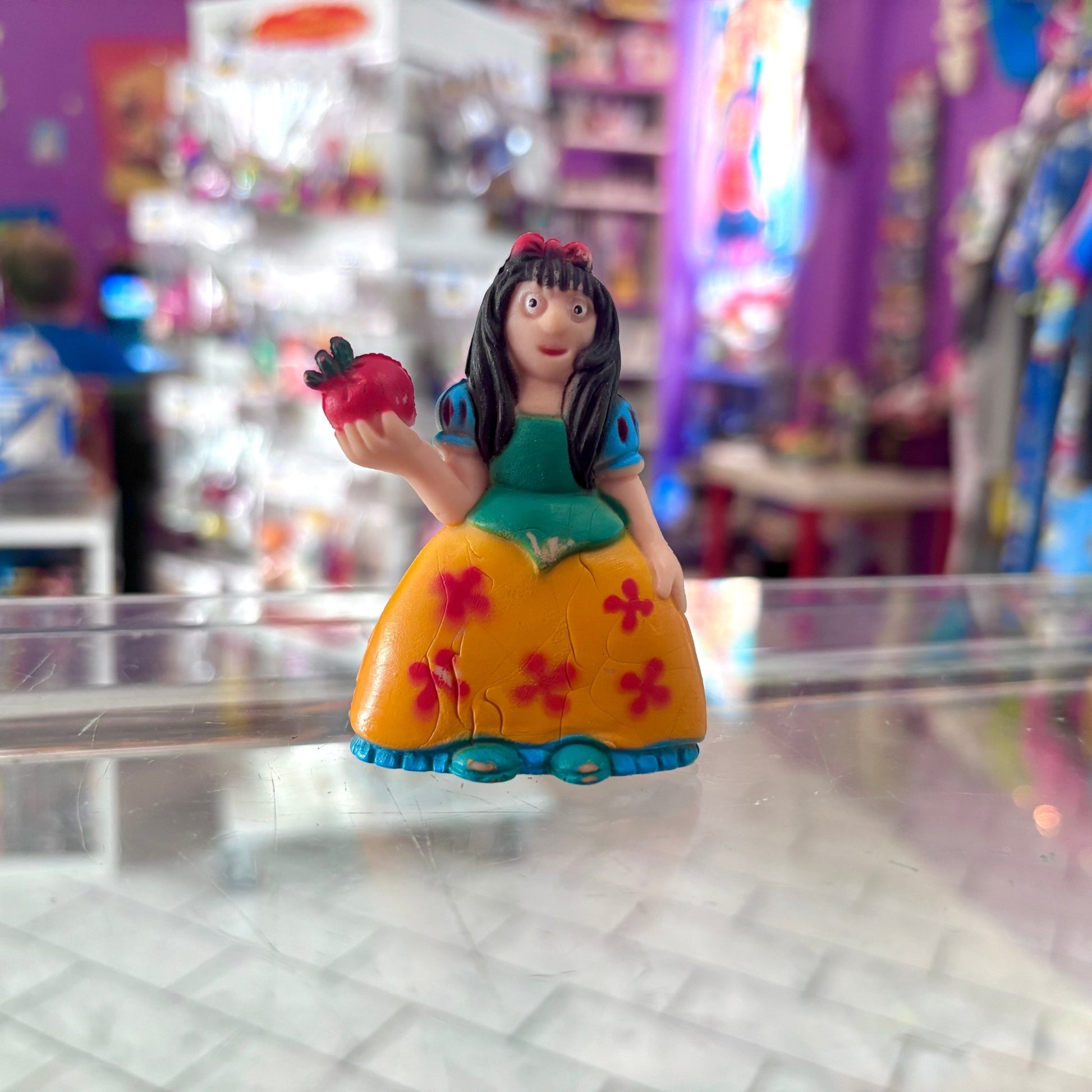 Creepy Snow White Bootleg Figure (80s?) - PopCultGang