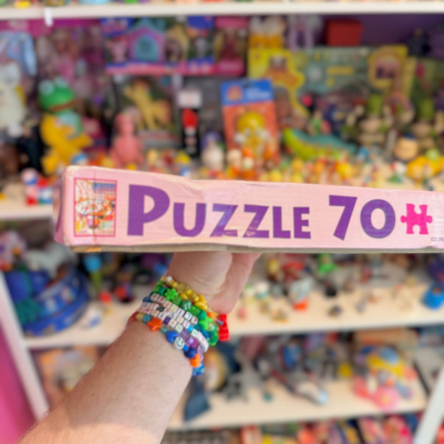 Daisy Duck & Minnie Mouse Eating Ice Cream - 70 Piece Puzzle (Disney, 1980s) - PopCultGang