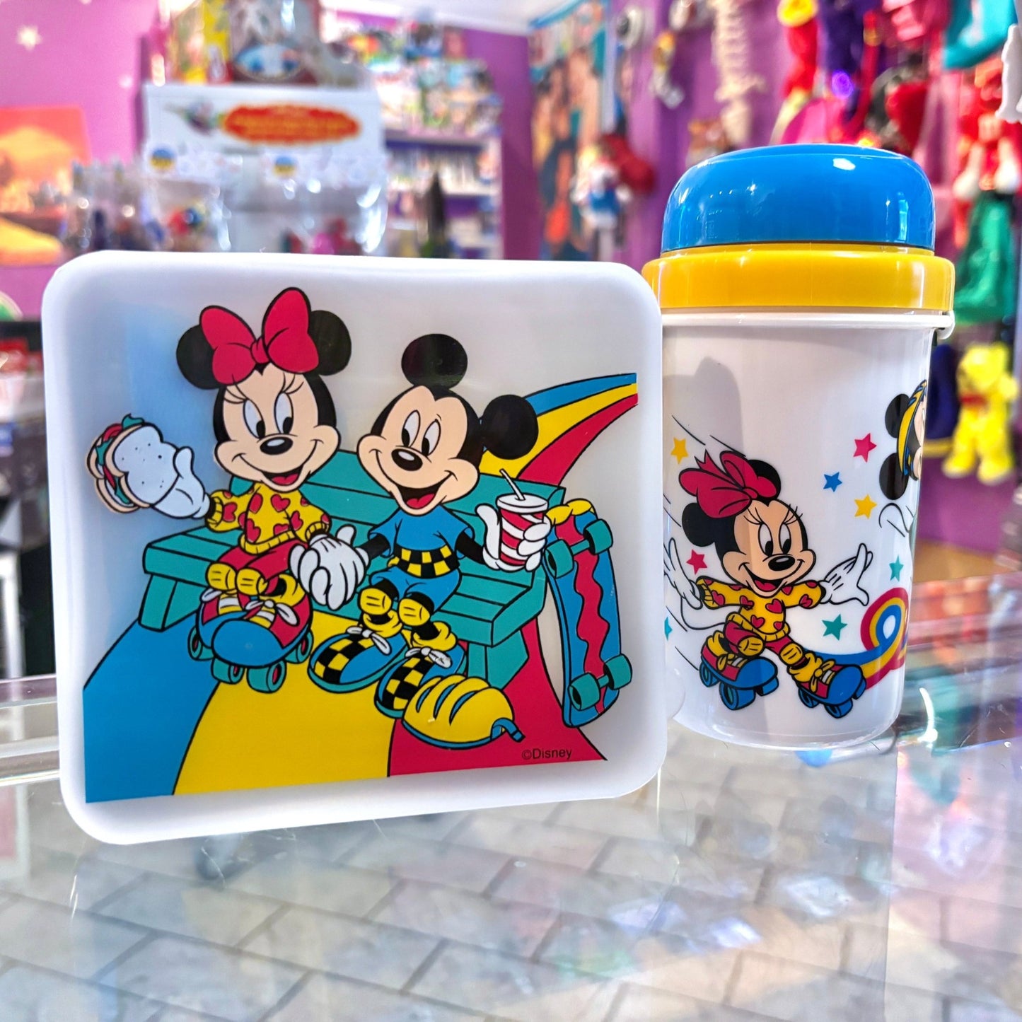 Disney Donald Duck, Minnie & Mickey Mouse Skating Lunchbox Set w. Box + Thermos (90s) - PopCultGang
