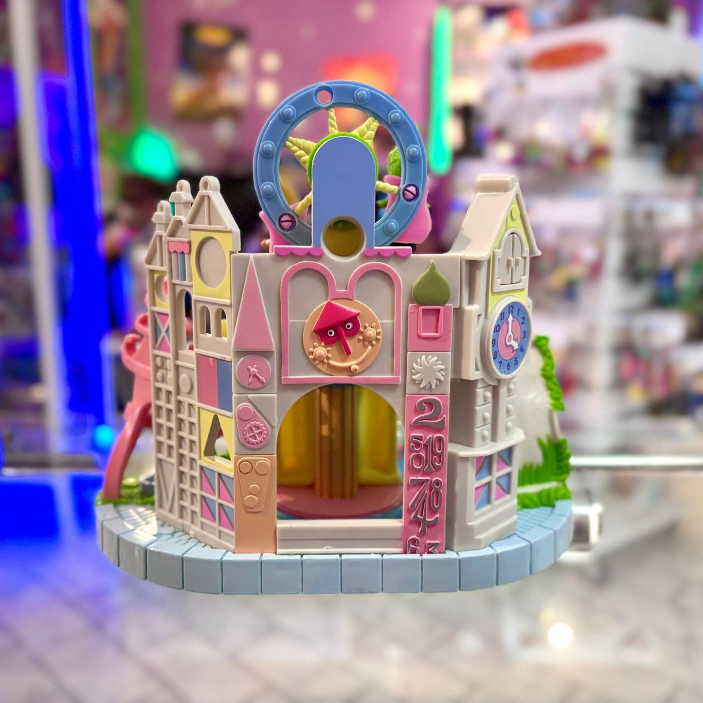 Disney Park Keys to It’s a Small World Playset (2002) - PopCultGang