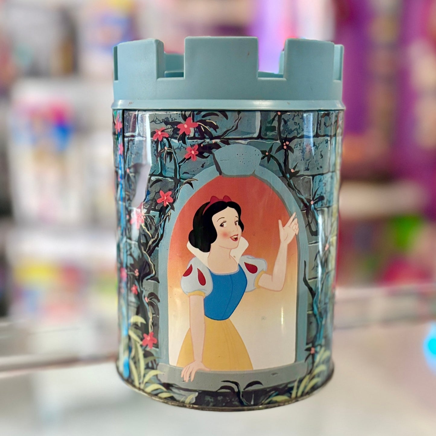 Disney Princesses Castle Tin Can - Snow White, Cinderella & Sleeping Beauty (90s) - PopCultGang