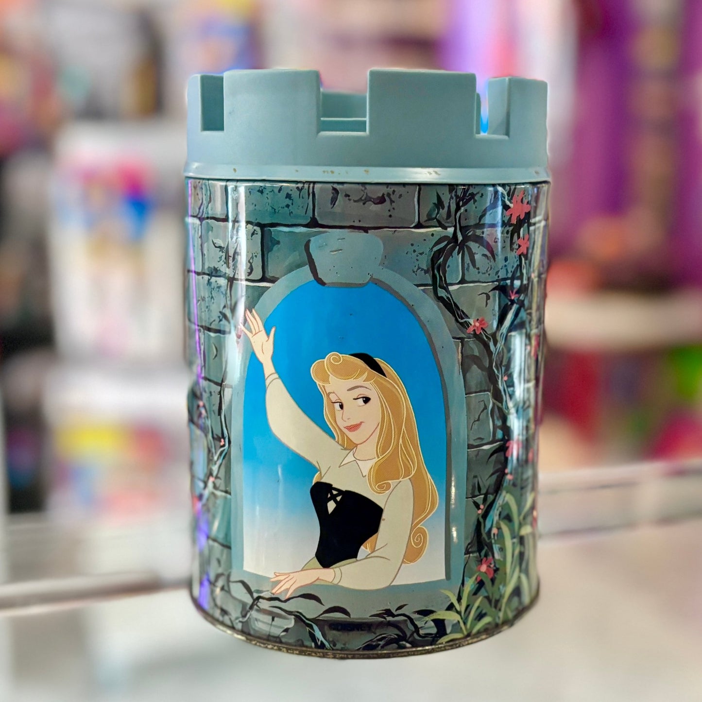 Disney Princesses Castle Tin Can - Snow White, Cinderella & Sleeping Beauty (90s) - PopCultGang