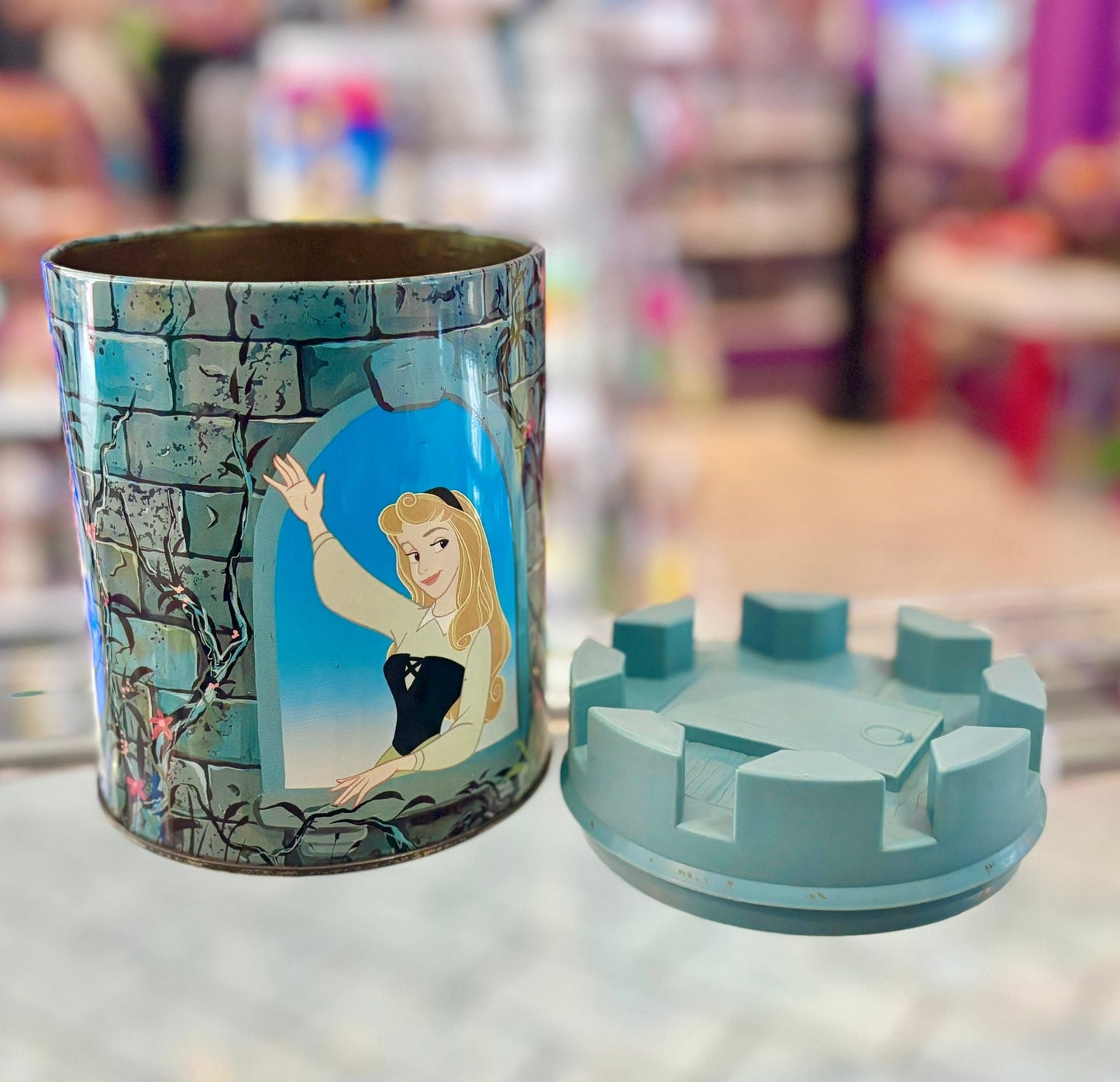 Disney Princesses Castle Tin Can - Snow White, Cinderella & Sleeping Beauty (90s) - PopCultGang