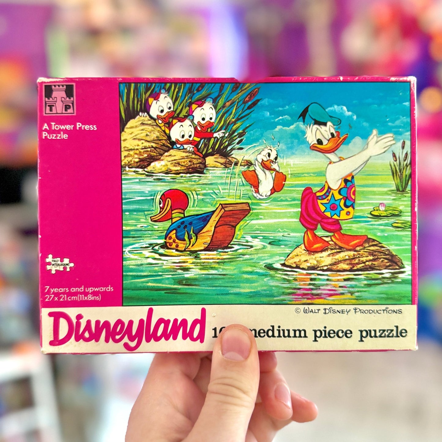 Disneyland: Donald Duck Swimming Puzzle (100 pieces, 70s) - PopCultGang