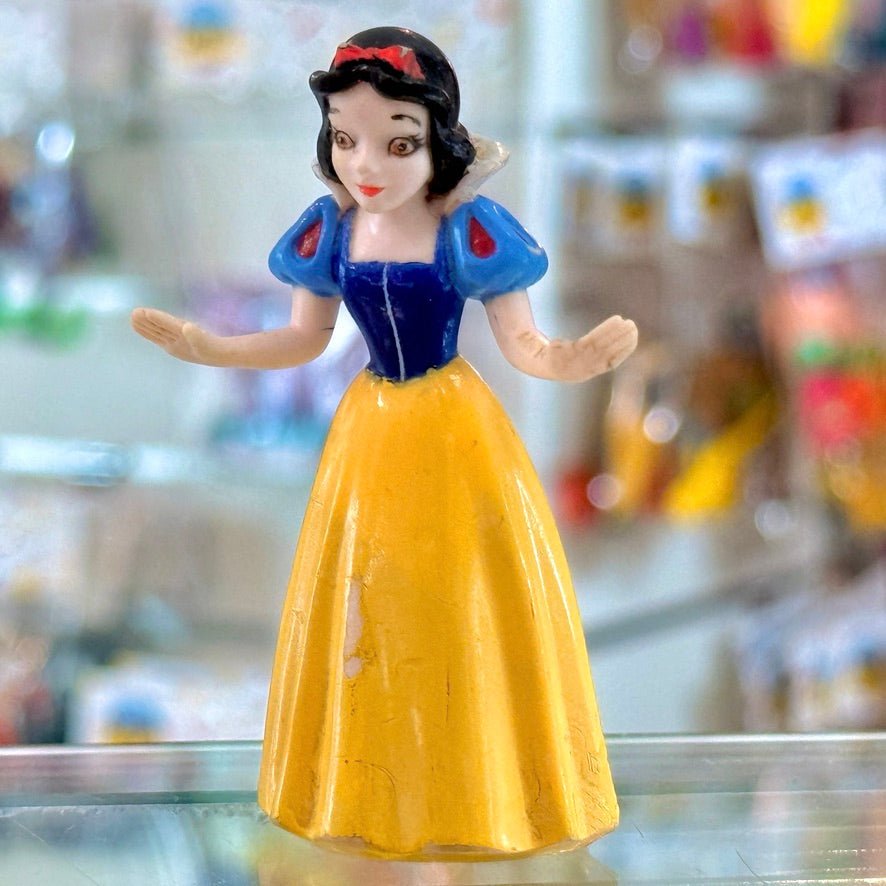 Disney's Snow White Hollow PVC Figure (Disney, Mattel, 1993) - PopCultGang