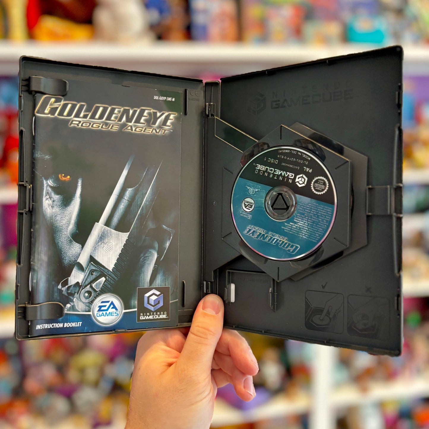 Goldeneye: Rogue Agent (Gamecube) - PopCultGang