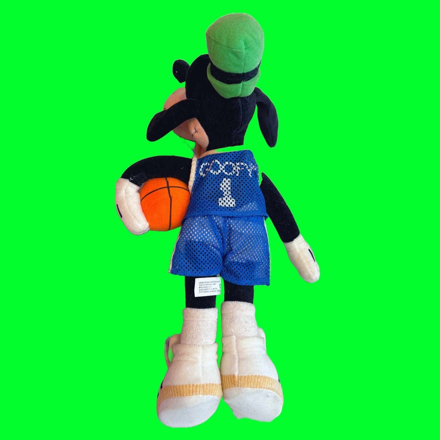 Goofy Basketball 40 cm Plush (Disney Land, 90s) - PopCultGang