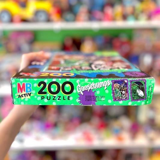 Goosebumps Glow in the Dark Jigsaw Puzzle (200 pieces, 90s) - PopCultGang