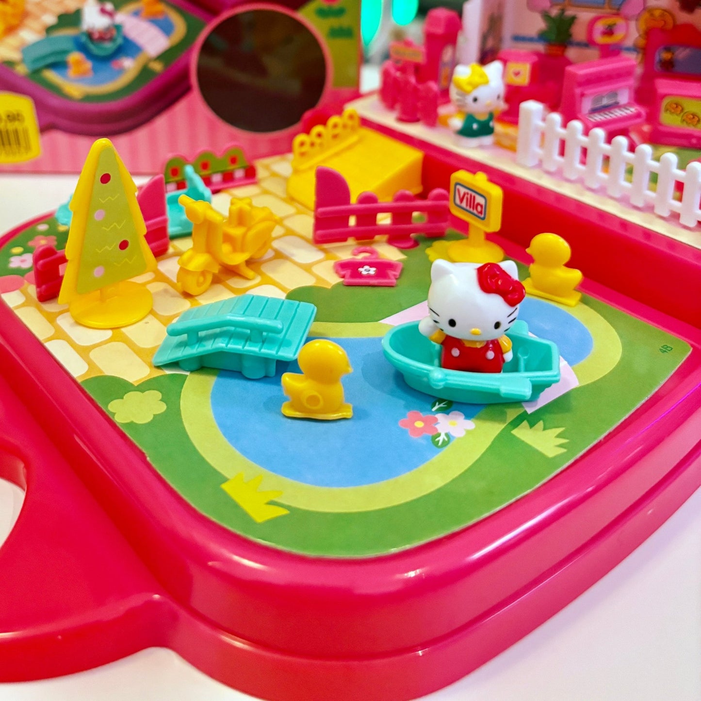 Hello Kitty Playset: Villa (2000s) - PopCultGang
