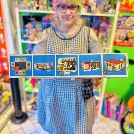 La Maison De Véronique - French Dollhouse (boxed, from Lego's old “Inspiration Inventory”, 1970s) - PopCultGang
