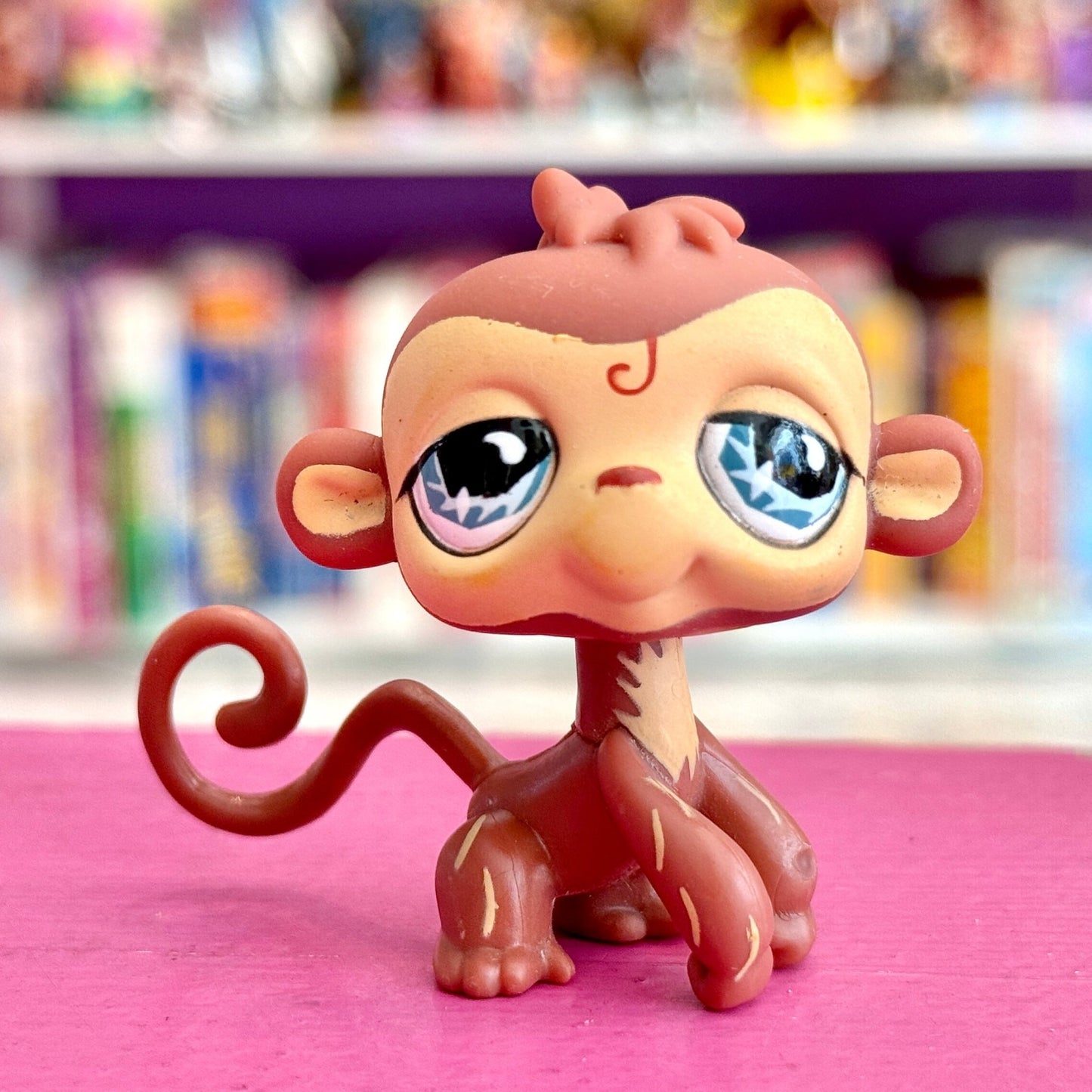 Littlest Pet Shop: #485 Monkey Brown Blue Eyes (2007) - PopCultGang