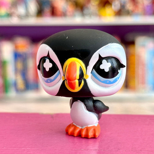 Littlest Pet Shop: #654 Black Puffin Bird (2000s) - PopCultGang