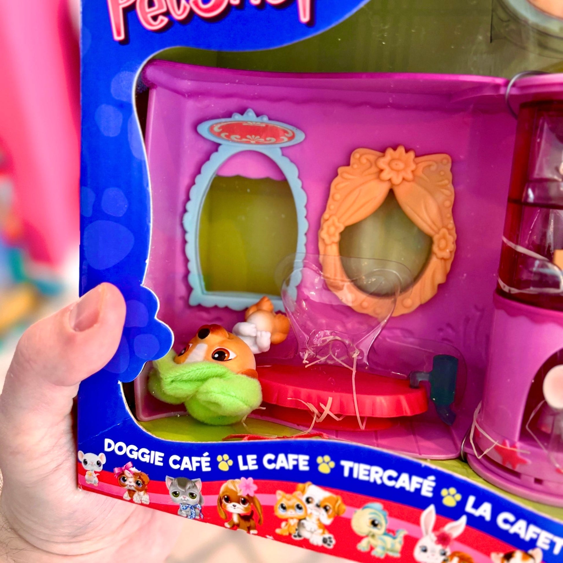 Littlest Pet Shop: Doggie Café/Doggie Diner (European variant, NIB, 2000s) - PopCultGang