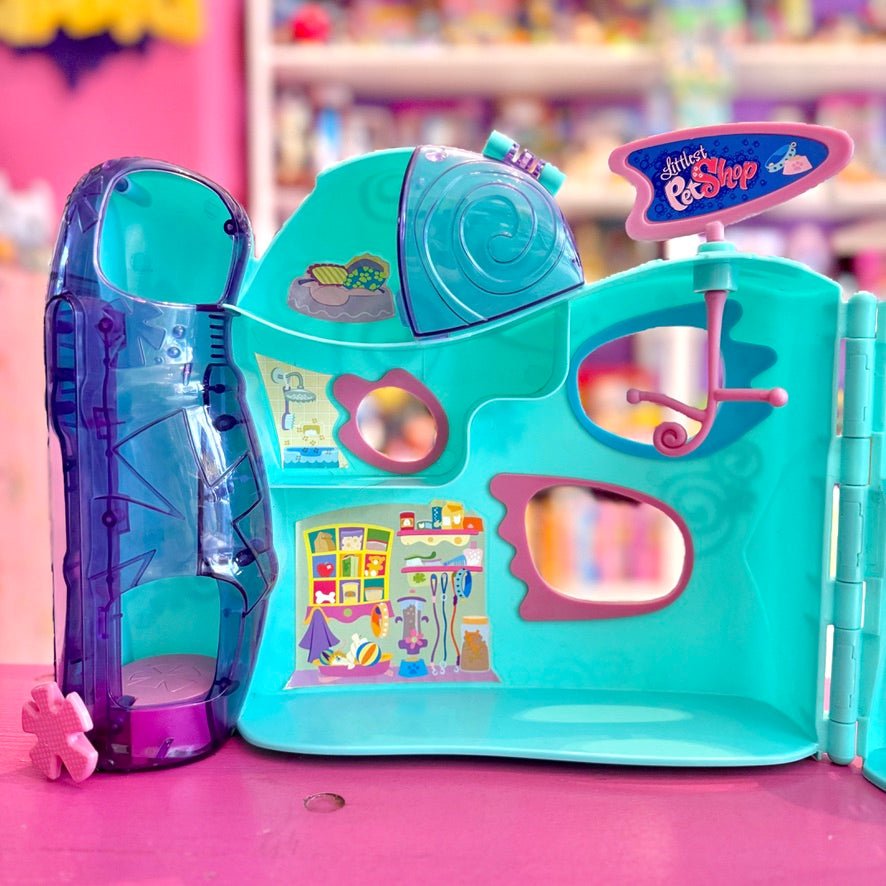 Littlest Pet Shop: Playful Paws Pet Daycare Playset (2000s) - PopCultGang