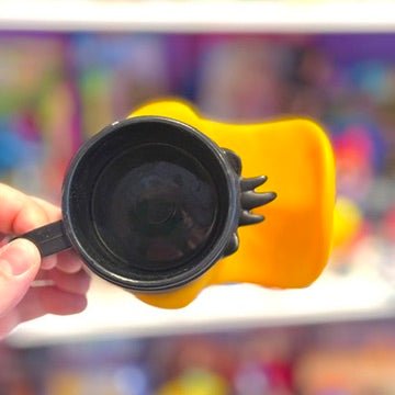 Looney Tunes: Daffy Duck Face Plastic Mug (Warner Bros., 90s) - PopCultGang