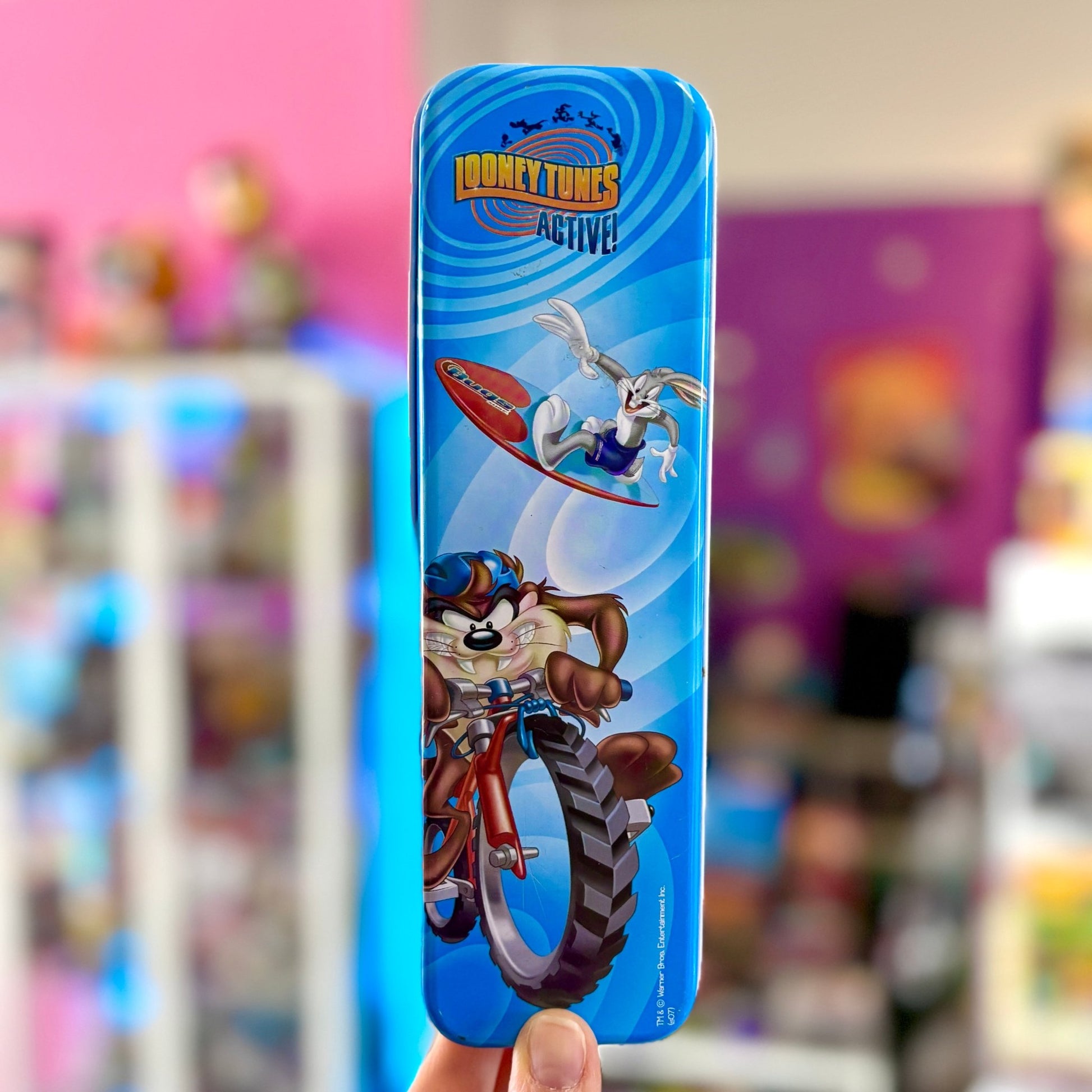 Looney Tunes: Metal Pencil Case (2000s) - PopCultGang