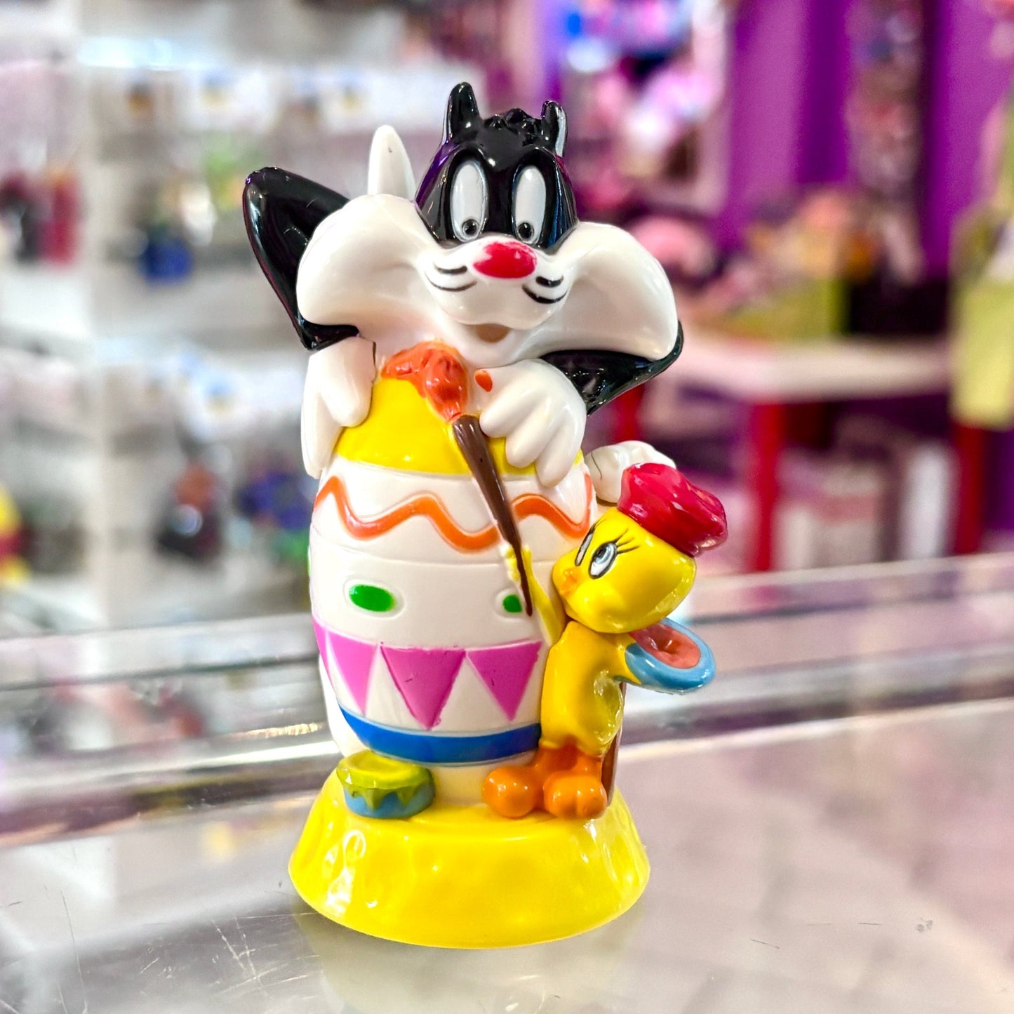 Looney Tunes: Sylvester & Tweety Easter Plastic Figure (90s) - PopCultGang