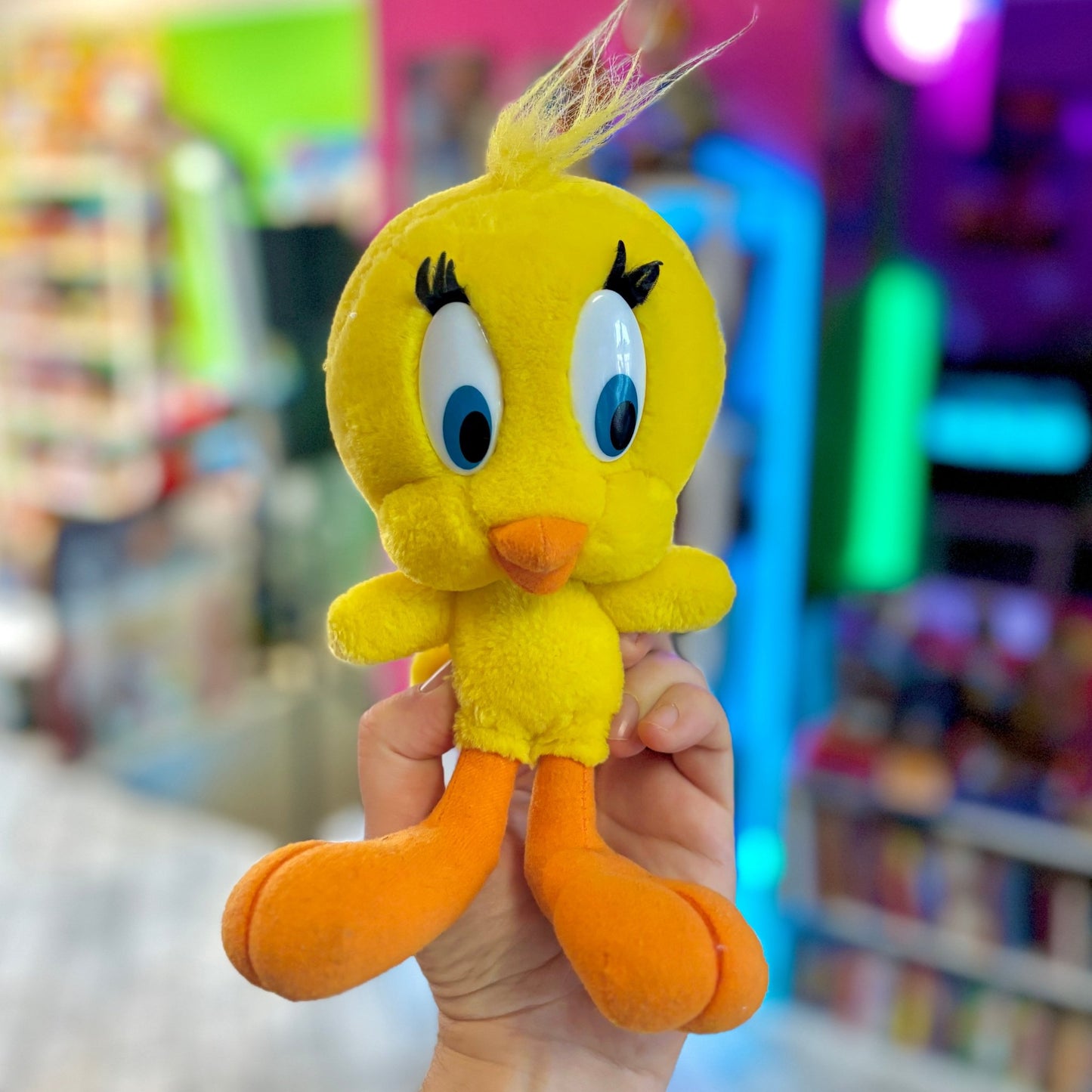 Looney Tunes: Tweety Looking Concerned Plush (90s) - PopCultGang