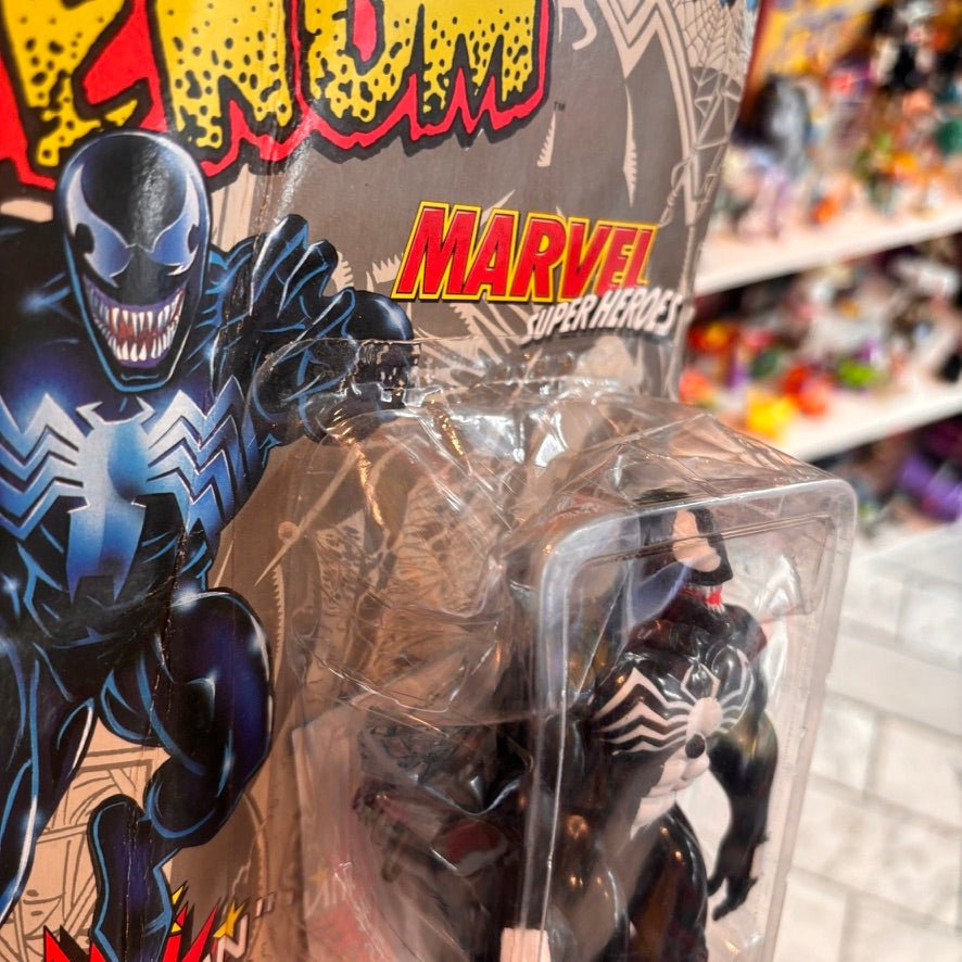 Marvel Super Heroes: Venom - Living Skin Slime Pores (Action Figure) - PopCultGang