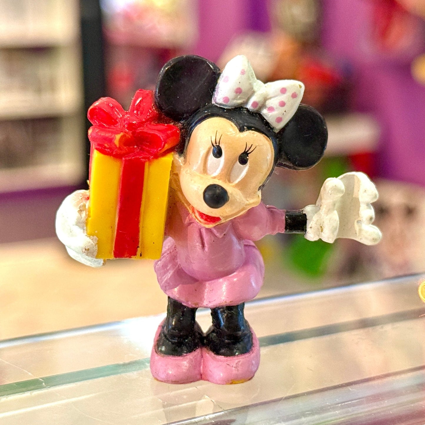 Minnie Mouse Birthday PVC Figure (Disney, Hoan, 90s) - PopCultGang