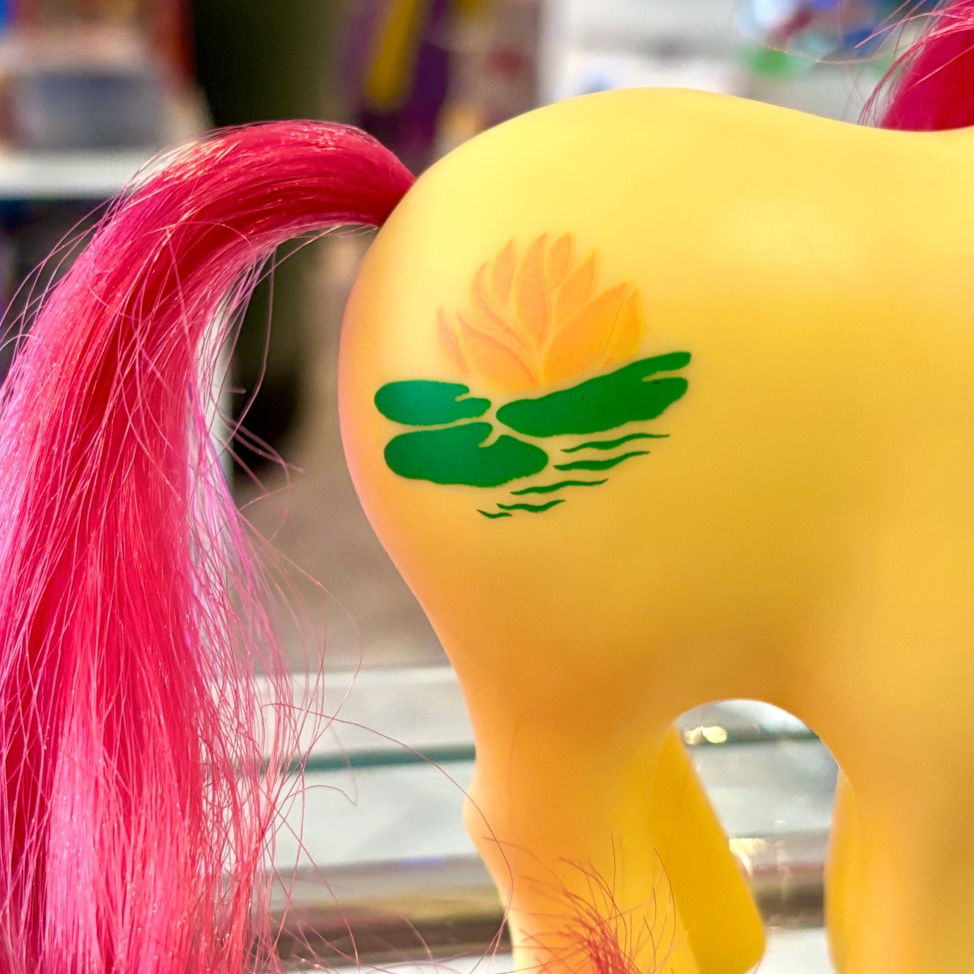 My Little Pony: Alternate Birthflower July Waterlily (G1, 1980s) - PopCultGang