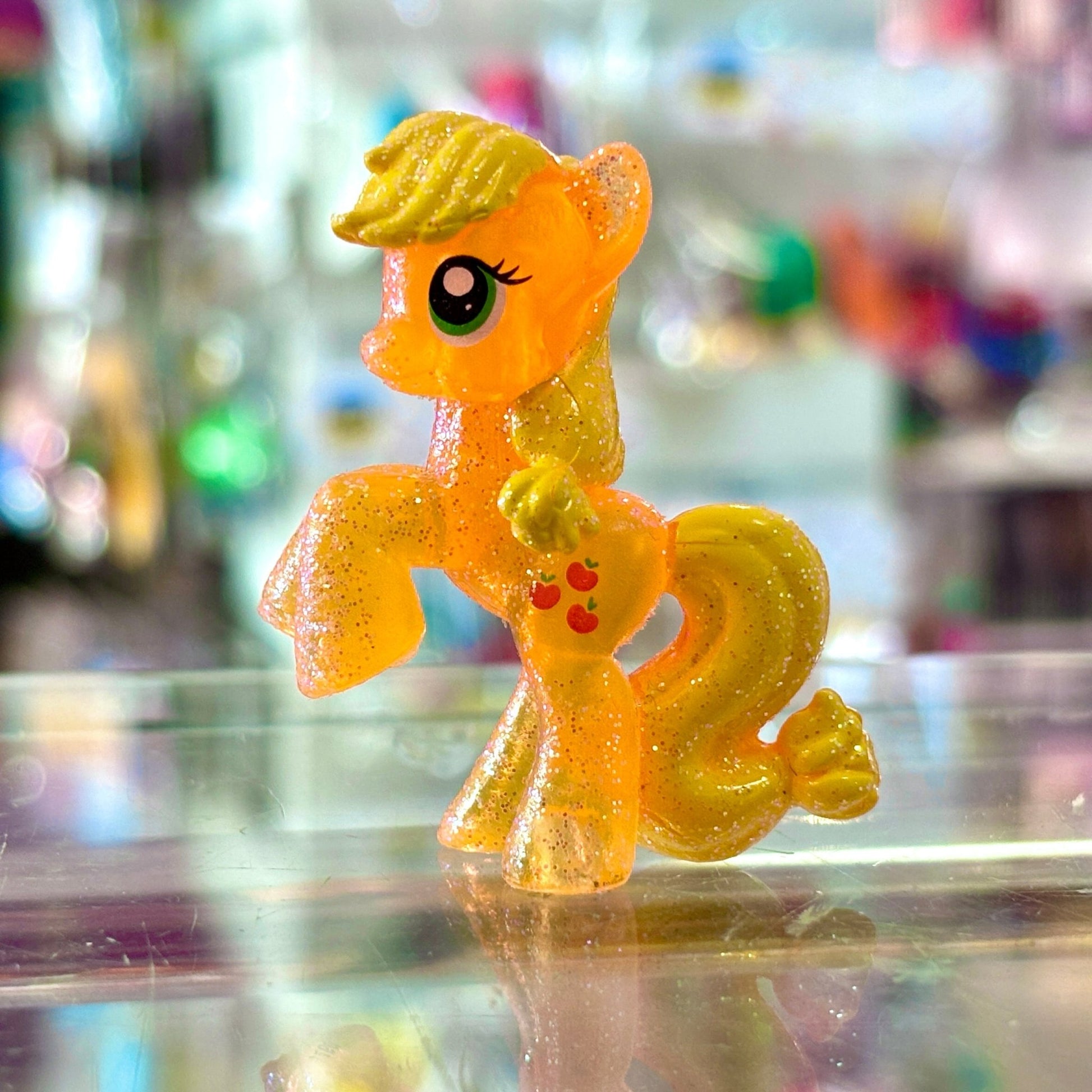 My Little Pony Mystery Minis (G4, 2010s): Glitter Apple Jack 5cm Figure - PopCultGang