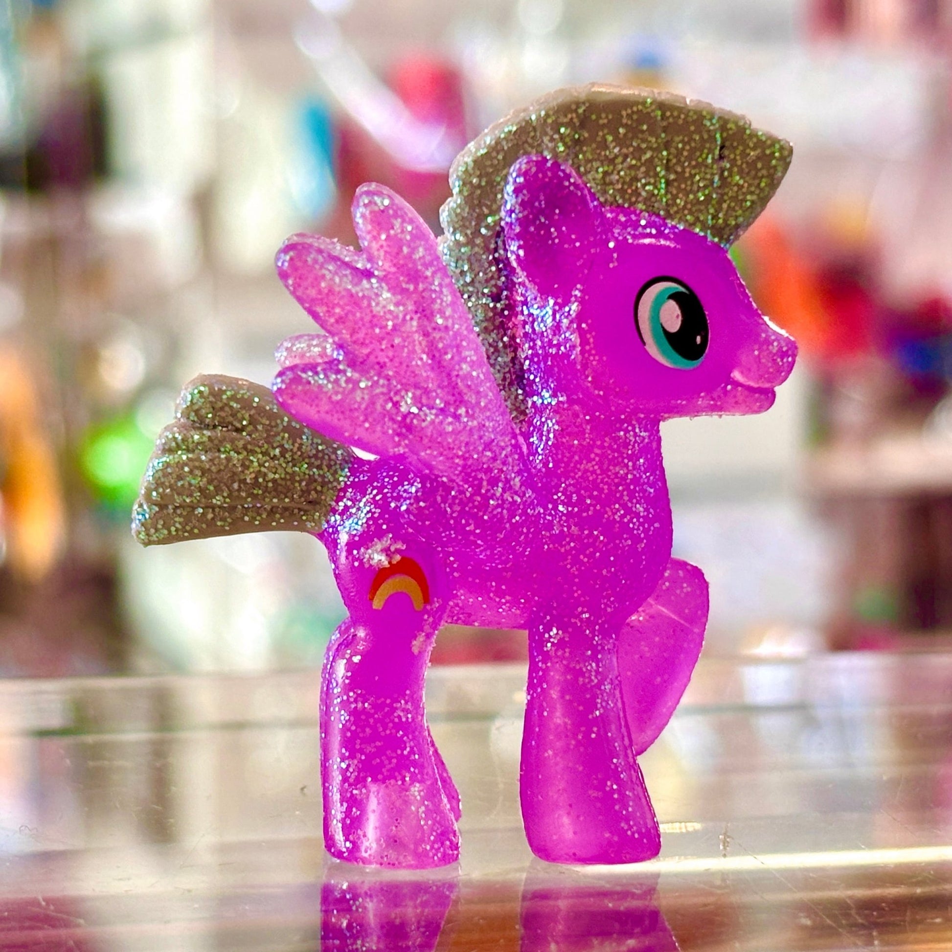 My Little Pony Mystery Minis (G4, 2010s): Glitter Rainbow Swoop 5cm Figure - PopCultGang