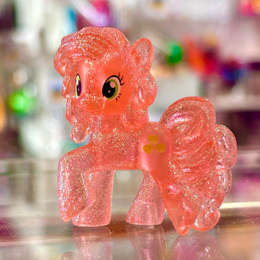 My Little Pony Mystery Minis (G4, 2010s): Glitter Transparent Crimson Gala 5cm Figure - PopCultGang