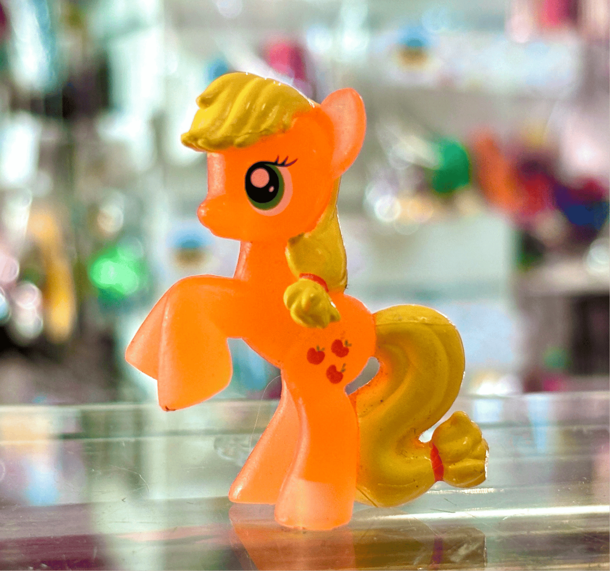 My Little Pony Mystery Minis (G4, 2010s): Neon Apple Jack 5cm Figure - PopCultGang