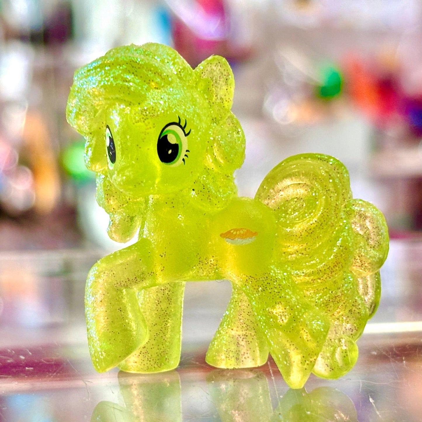 My Little Pony Mystery Minis (G4, 2010s): Transparent Neon Glitter Peachy Sweet 5cm Figure - PopCultGang