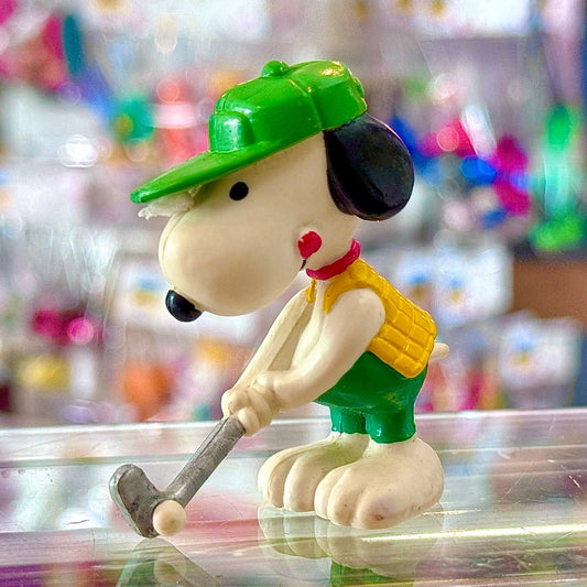 Peanuts: Snoopy Golfing PVC Figure (Schleich, 70s) - PopCultGang