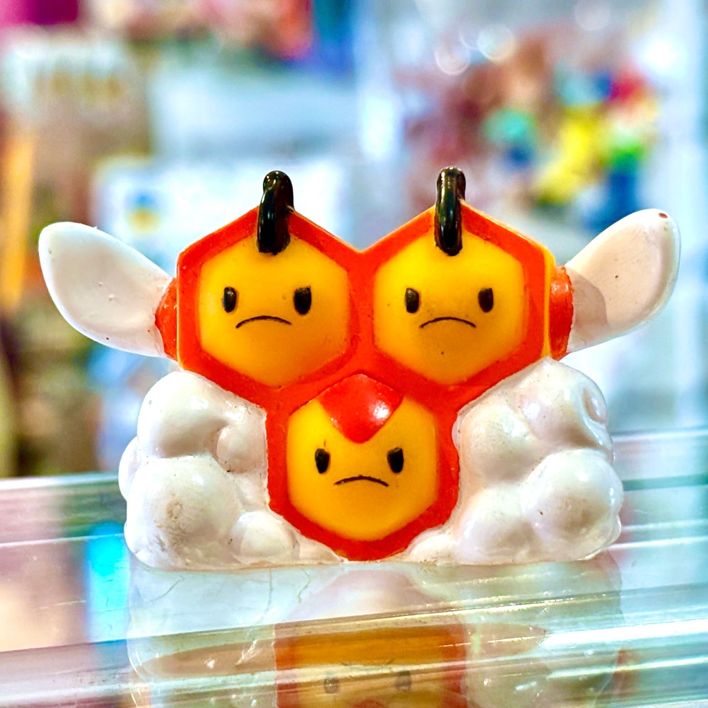 Pokemon: Combee Finger Puppet Figure (Bandai, 2008) - PopCultGang