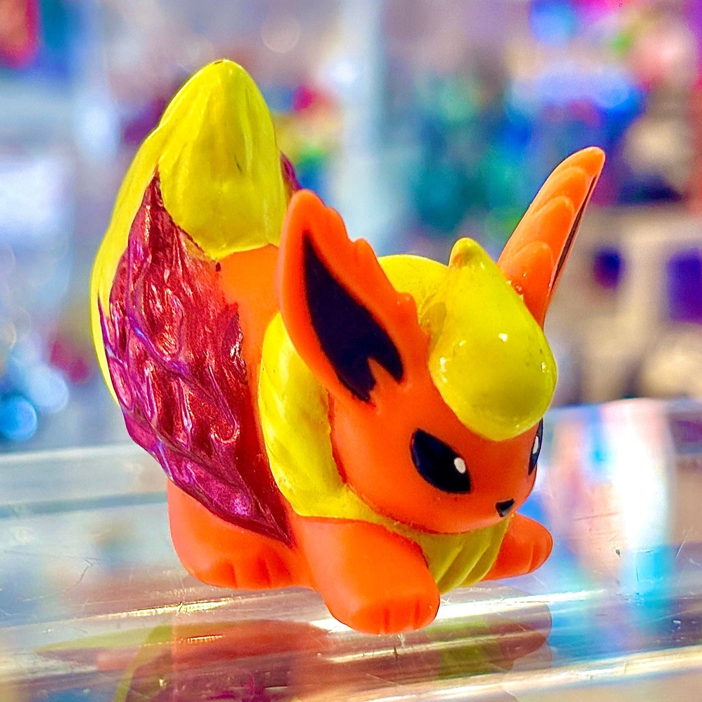 Pokemon: Flareon Finger Puppet Figure (Bandai, 2005) - PopCultGang