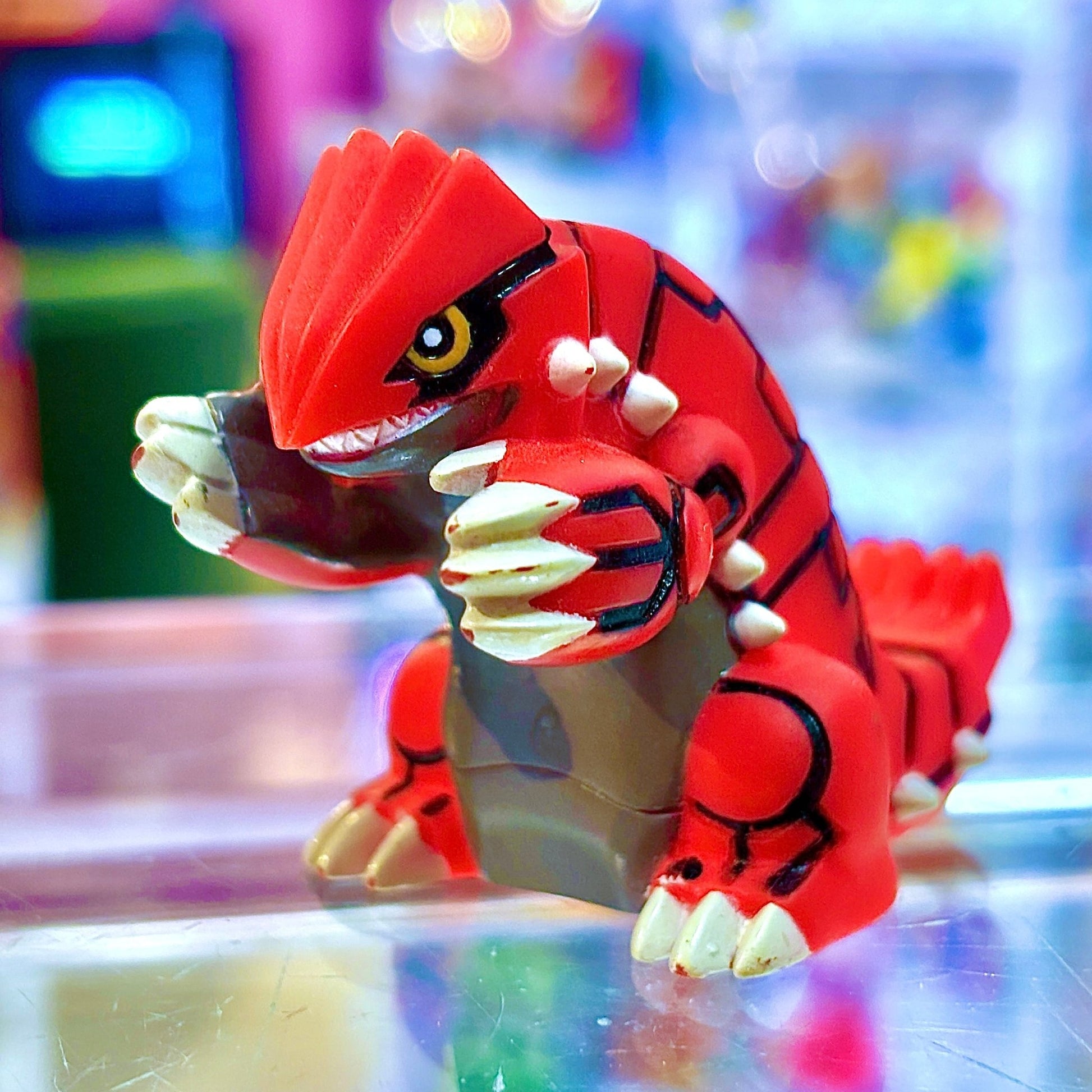 Pokemon: Groudon Finger Puppet Figure (Bandai, 2003) - PopCultGang