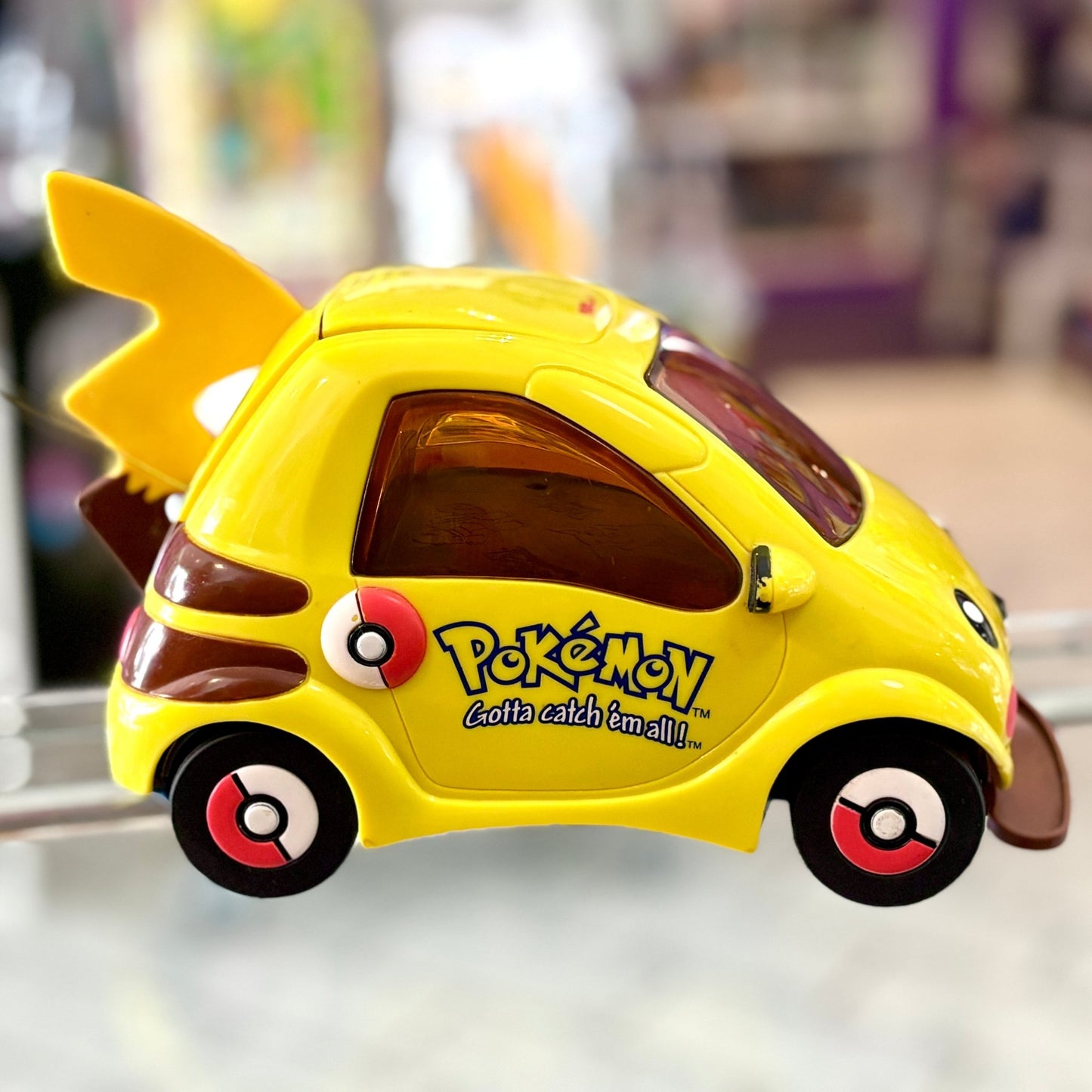 Pokémon: Remote Control Car Pikachu (2000) - PopCultGang
