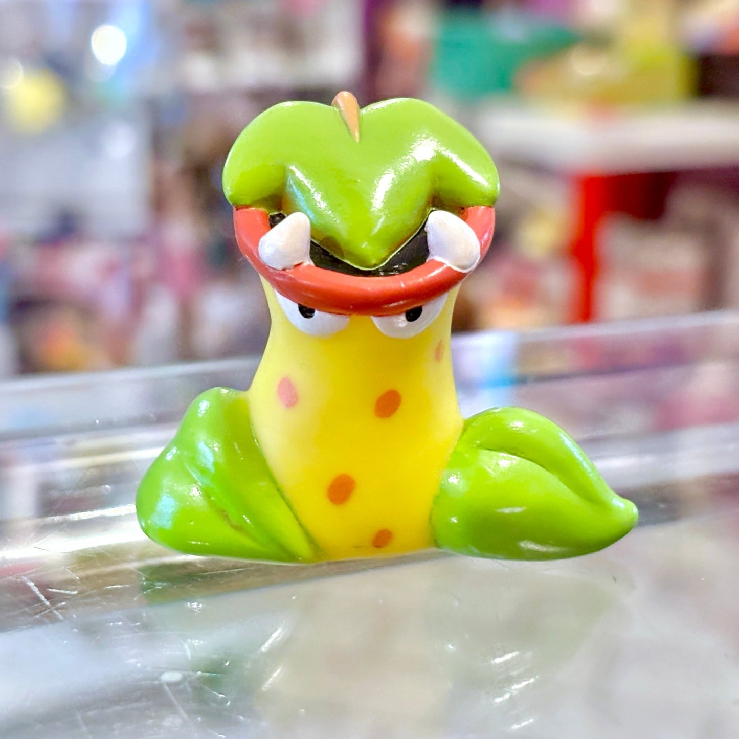 Pokemon: Victreebel Finger Puppet Figure (Bandai, 1998) - PopCultGang