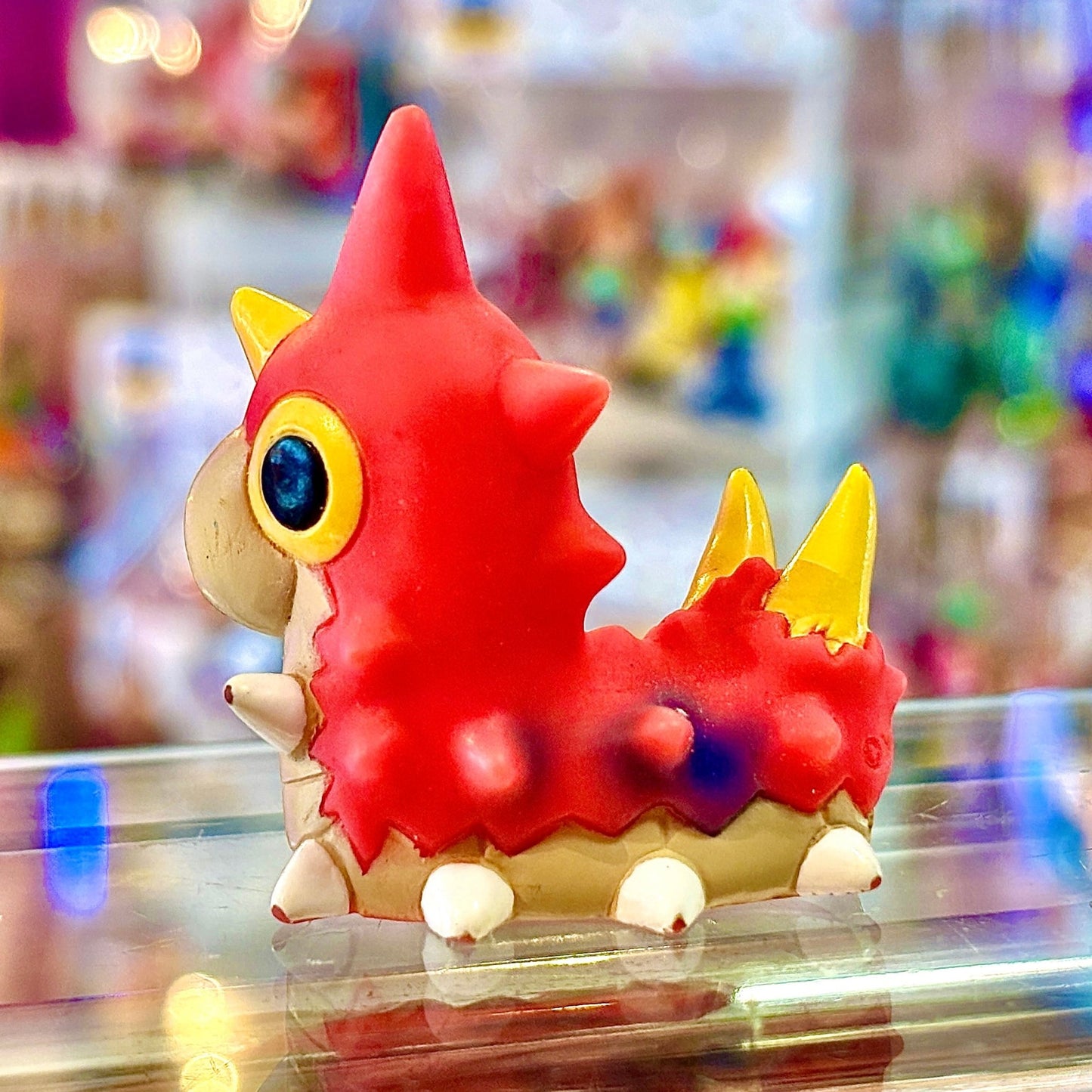Pokemon: Wurmple Finger Puppet Figure (Bandai, 2008) - PopCultGang