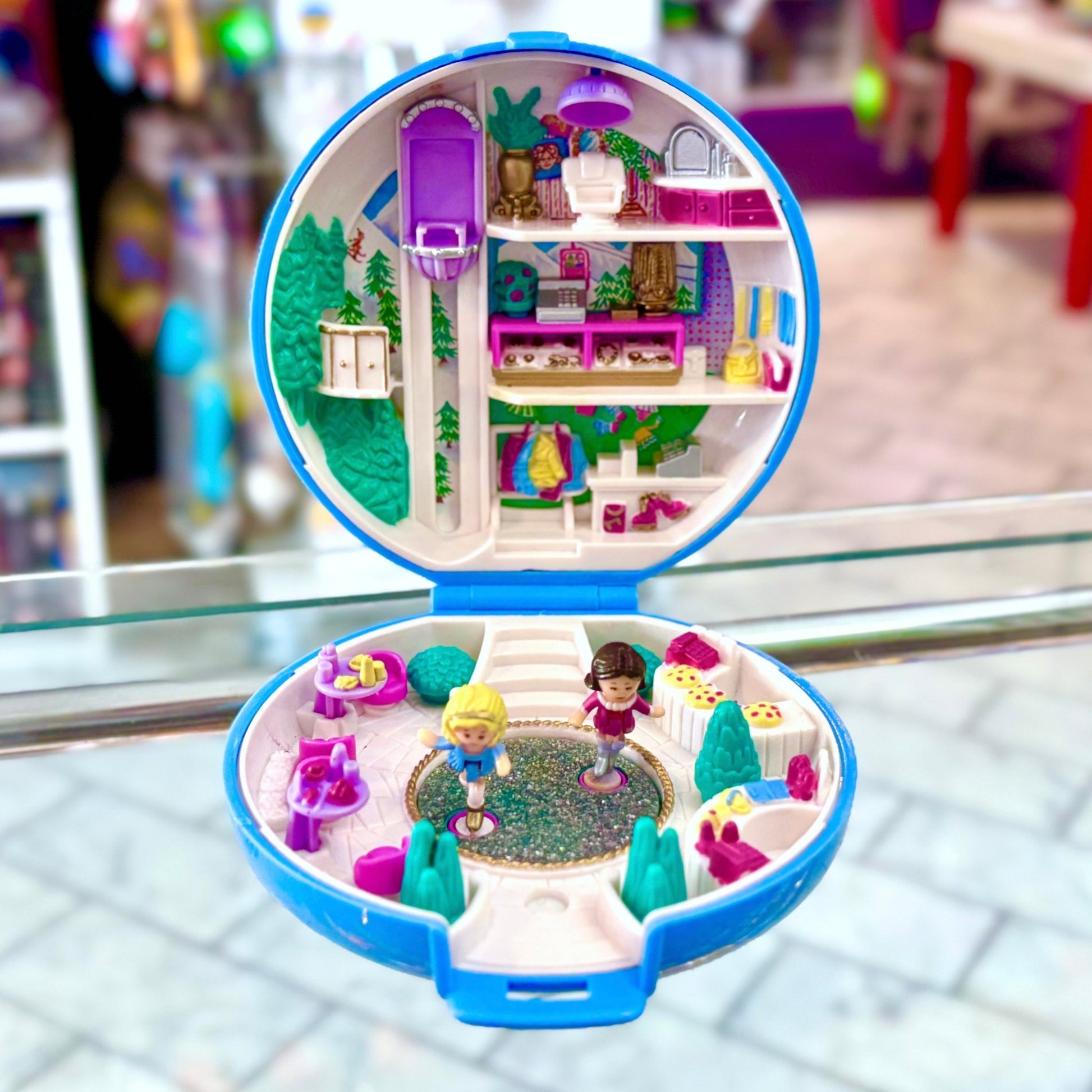 Polly Pocket: Ice Skating Party (1989) (complete) - PopCultGang