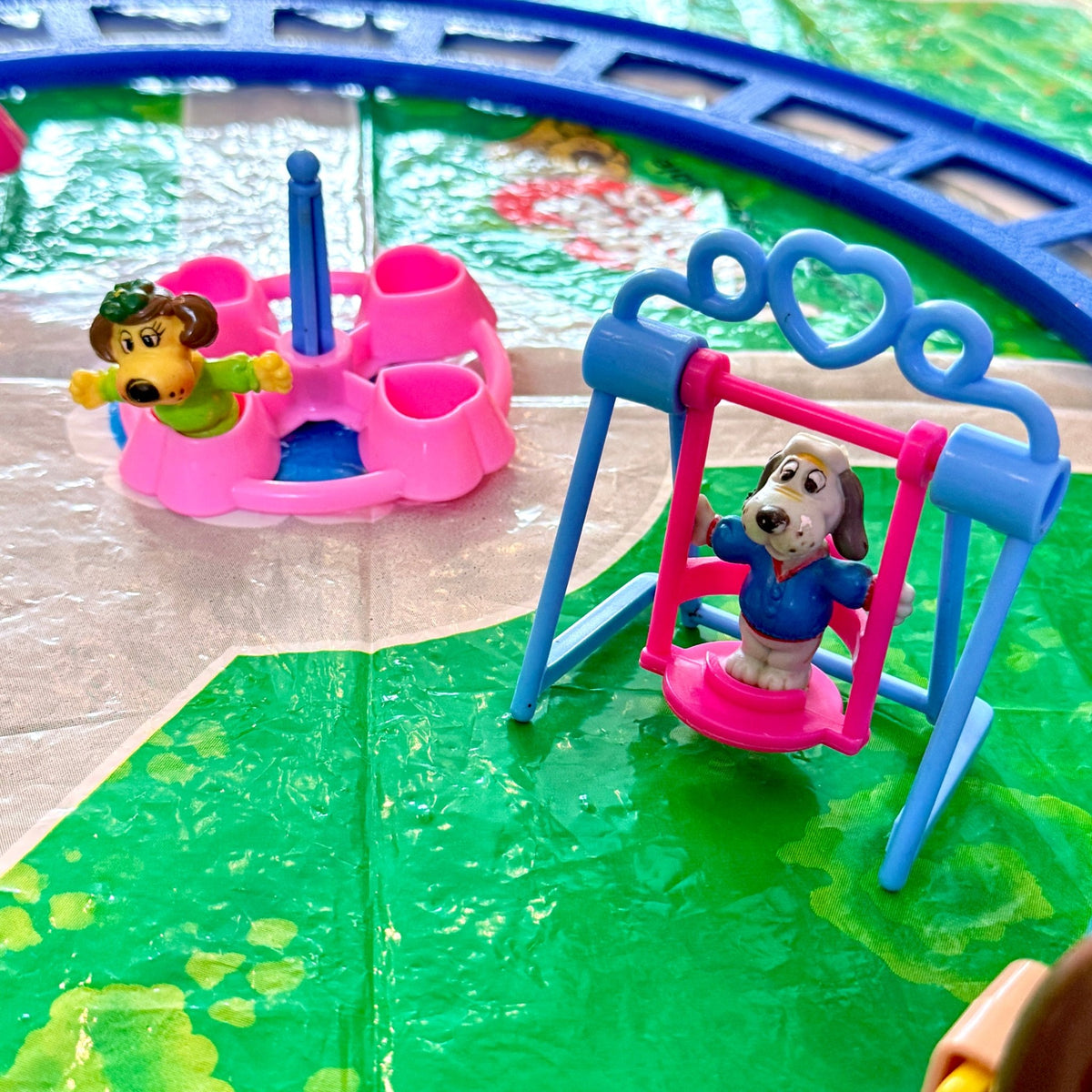Pound Puppies: Wind-Up Getaway Railroad Playset (boxed, 80s) - PopCultGang