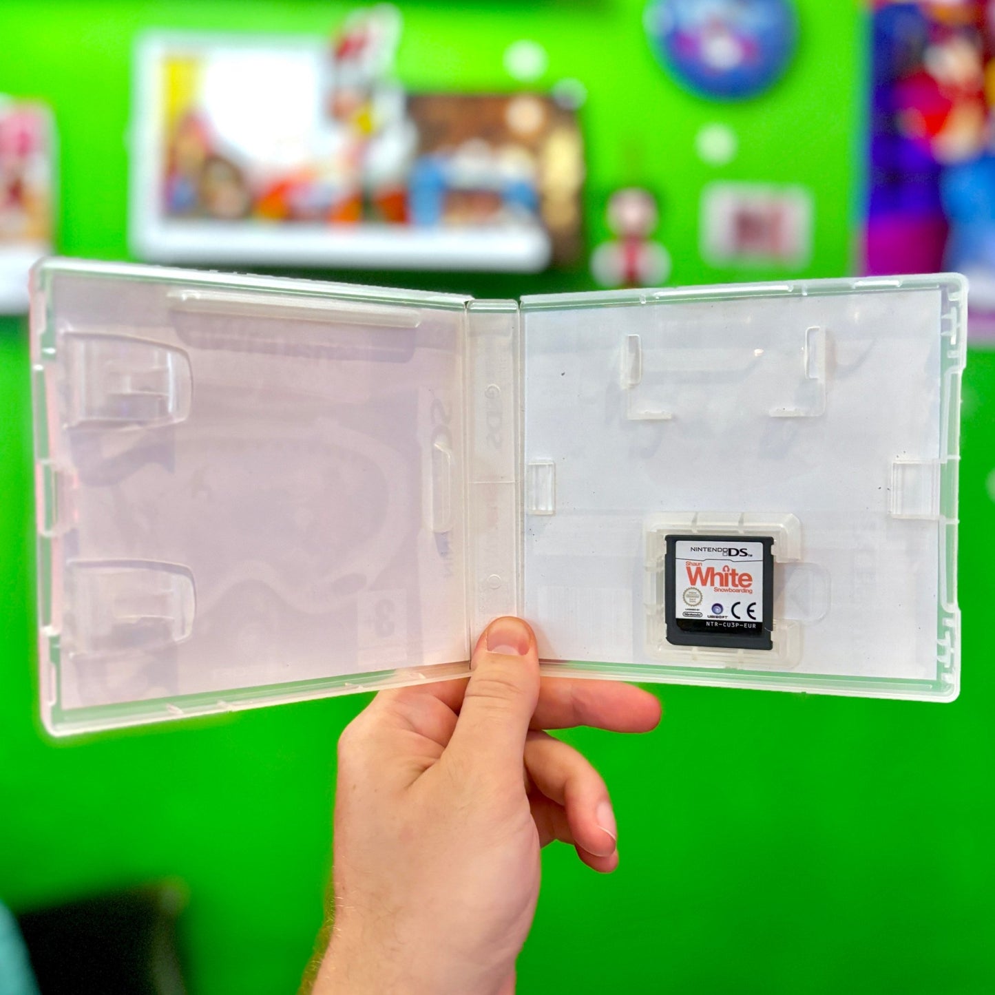 Shaun White Snowboarding (Nintendo DS) - PopCultGang