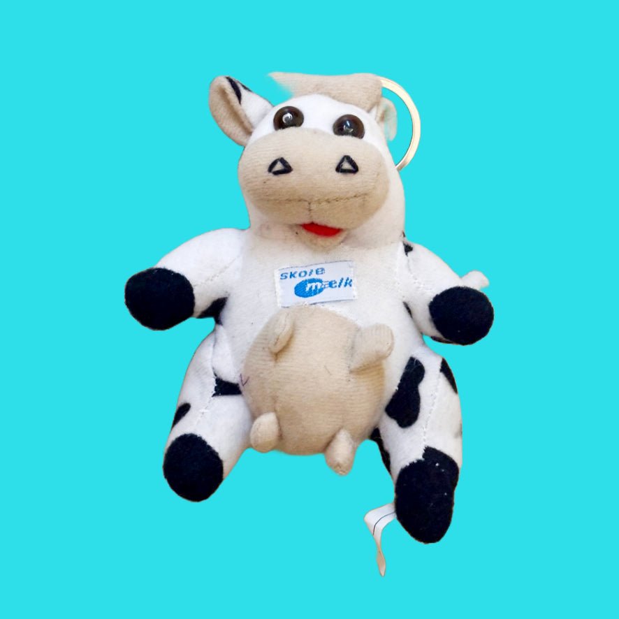 Skolemælk Plush Cow Keychain (90s) - PopCultGang