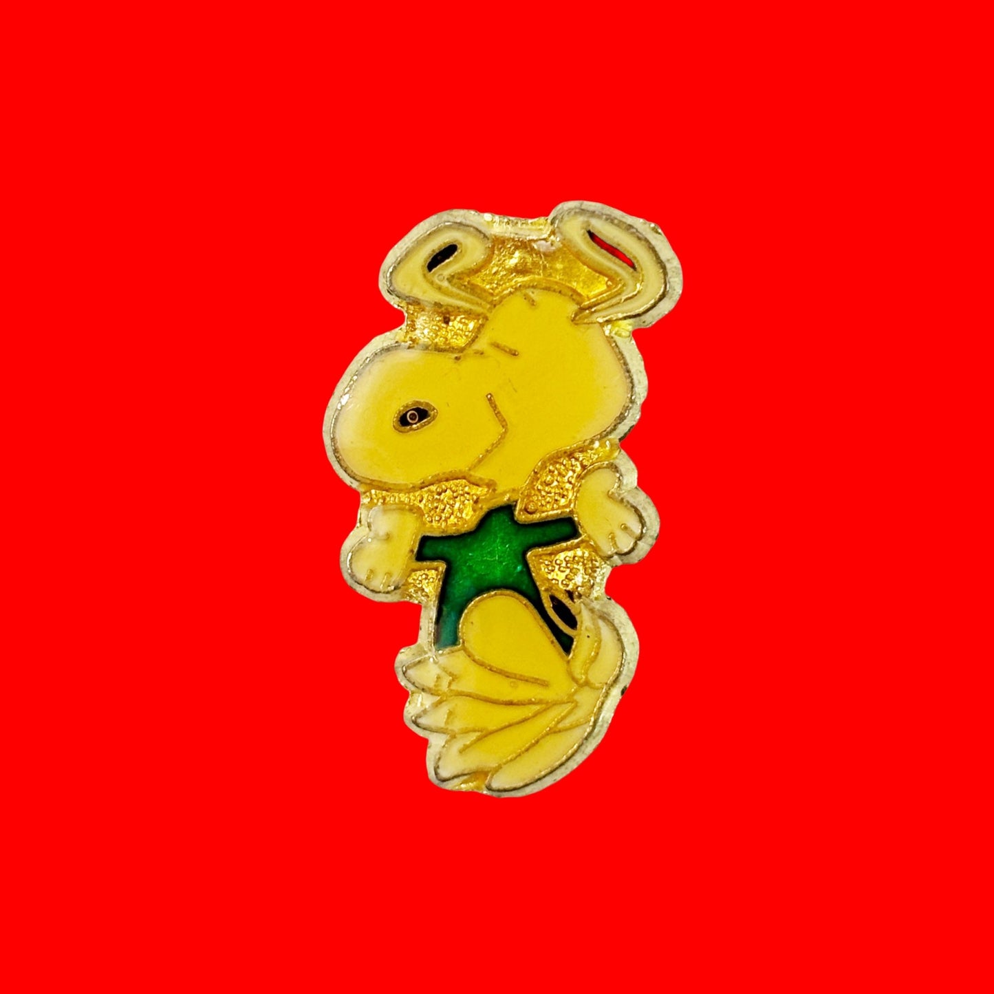 Snoopy Fluttering Enamel Pin (80s) - PopCultGang